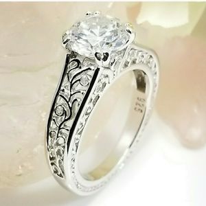 Sterling silver Eloquent Filigree CZ ring 💍